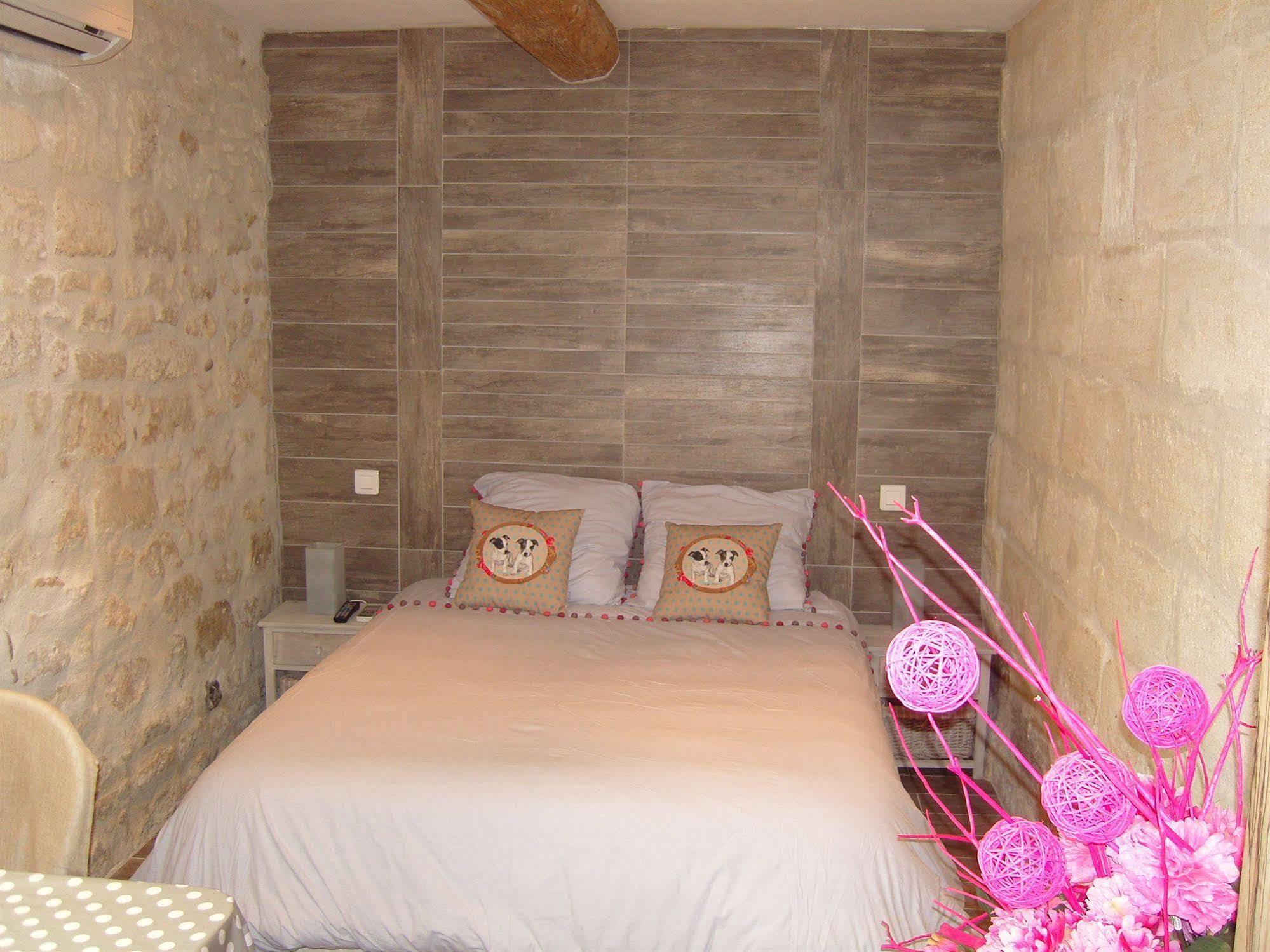 Mas Guiraud, Le Coquet Bed and Breakfast Beaucaire  Eksteriør billede