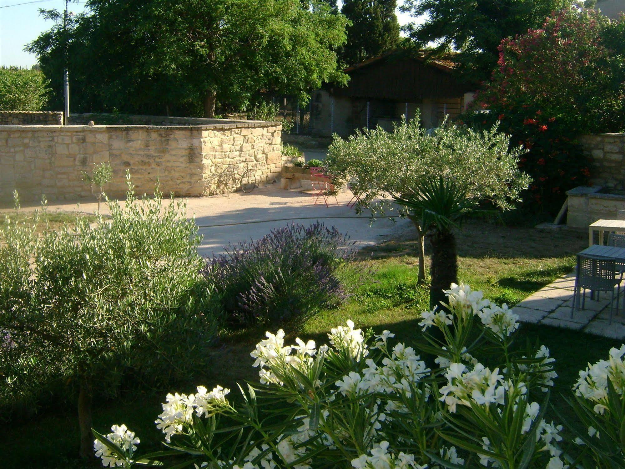 Mas Guiraud, Le Coquet Bed and Breakfast Beaucaire  Eksteriør billede